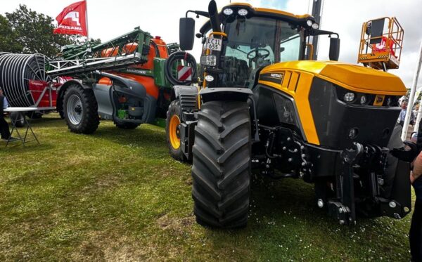 WhatsApp Image 2025-11-11 at 14.30.22