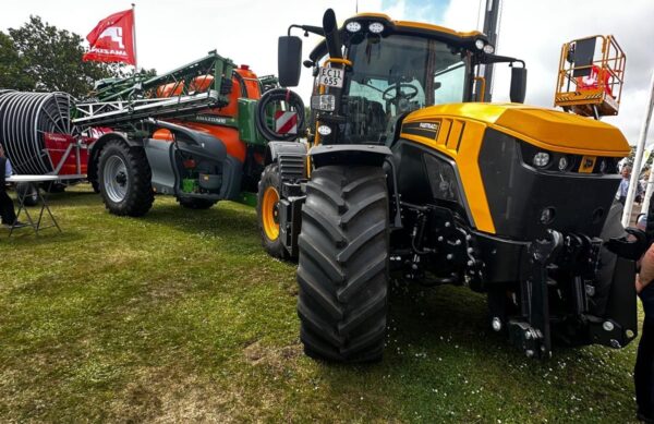 WhatsApp Image 2025-11-11 at 14.30.22