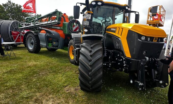 WhatsApp Image 2025-11-11 at 14.30.22